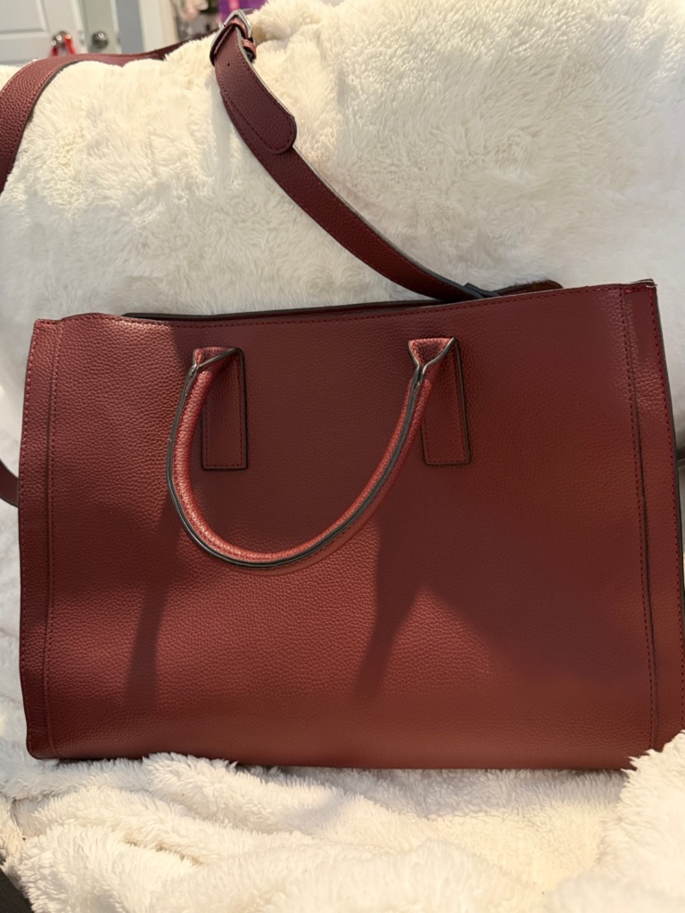 Women's Structured Tote Bag in Deep Burgundy
